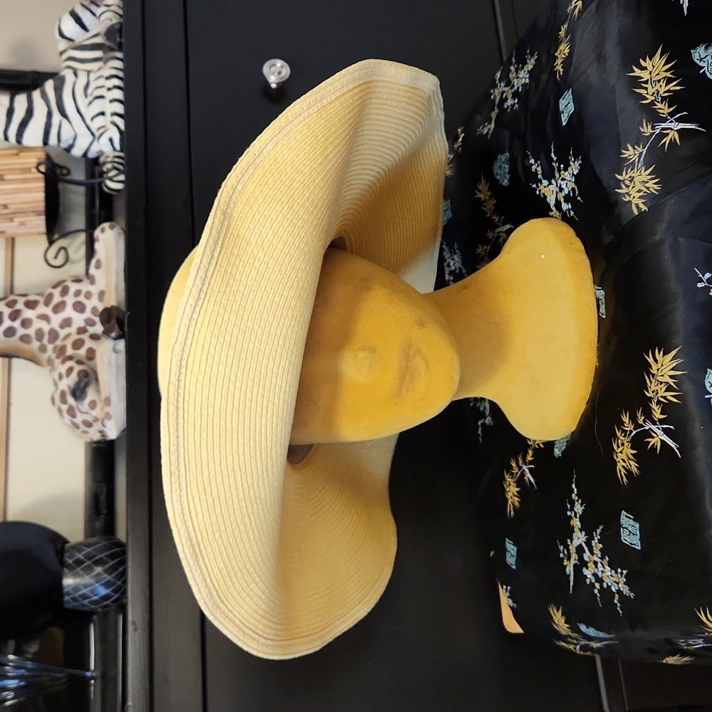 Yellow Hat. Shapeable